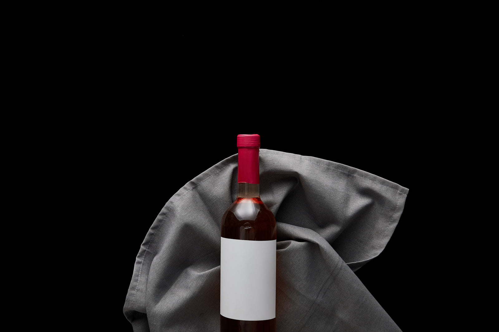 Preserving Perfection: The Role of Humidity in Wine Storage