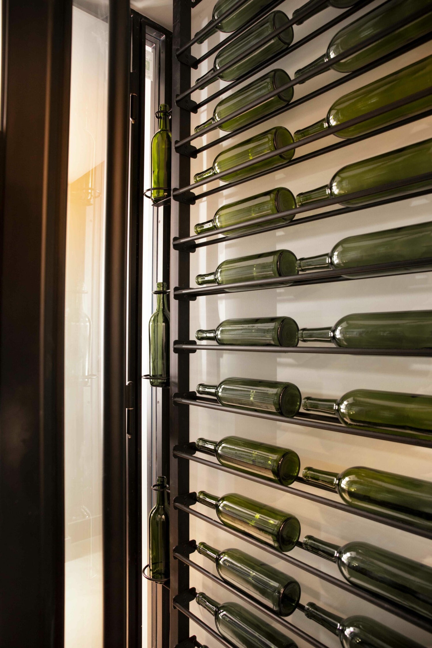 VintageView Evolution Low Profile Post Kit 10 1C (ultra slim floor-to-ceiling wine rack system)