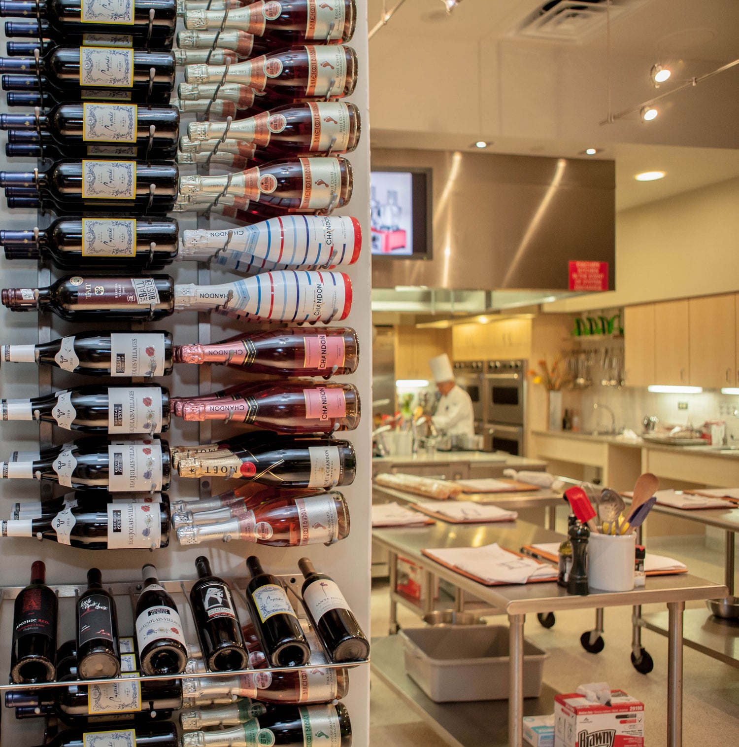 VintageView Presentation Row  Wine Rack  (3 to 9 bottles)