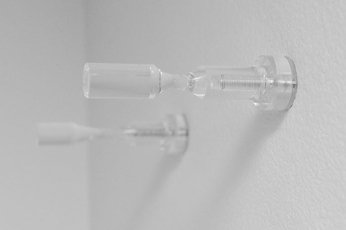 VintageView Vino Pins Acrylic 1 Bottle Wine Rack Peg