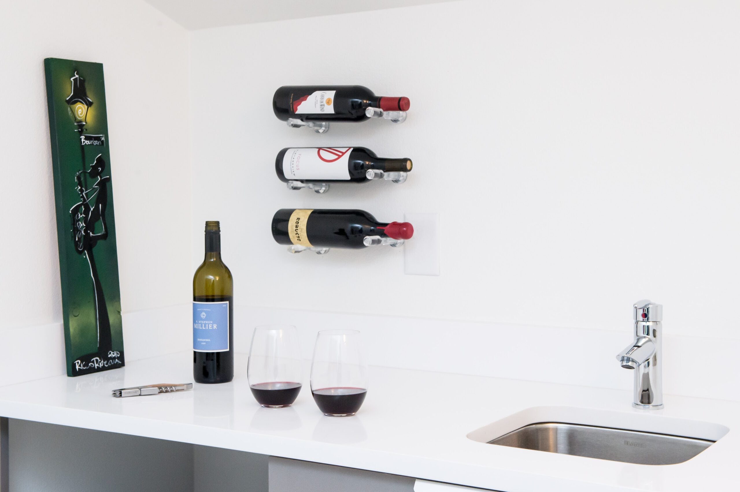 Acrylic wine best sale holder